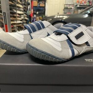 Kenneth Cole Kids' White and Navy Sneakers